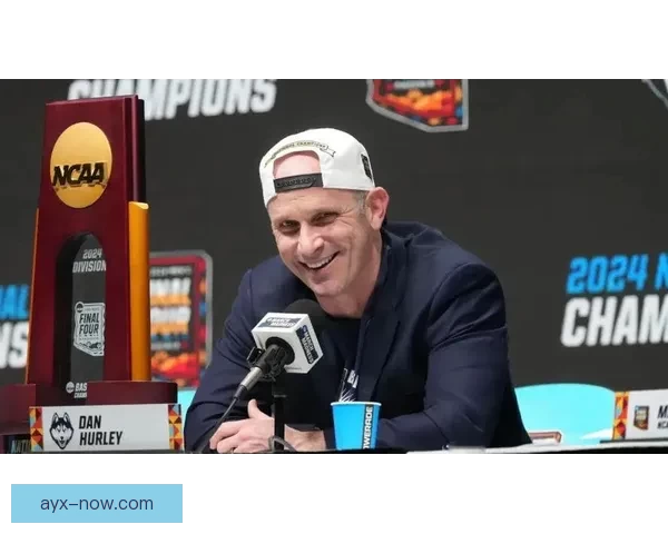 多诺万成接盘北卡罗莱纳大学男篮主帅 史蒂文斯主动放弃竞争